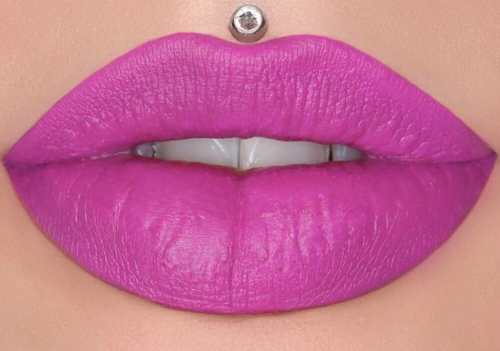 Jeffree Stra Velvet Trap Lipstick in Always Faithful